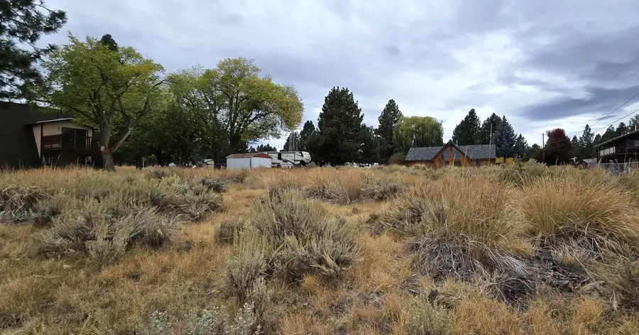 000 Catalpa Way, Susanville, CA 96130 - #3