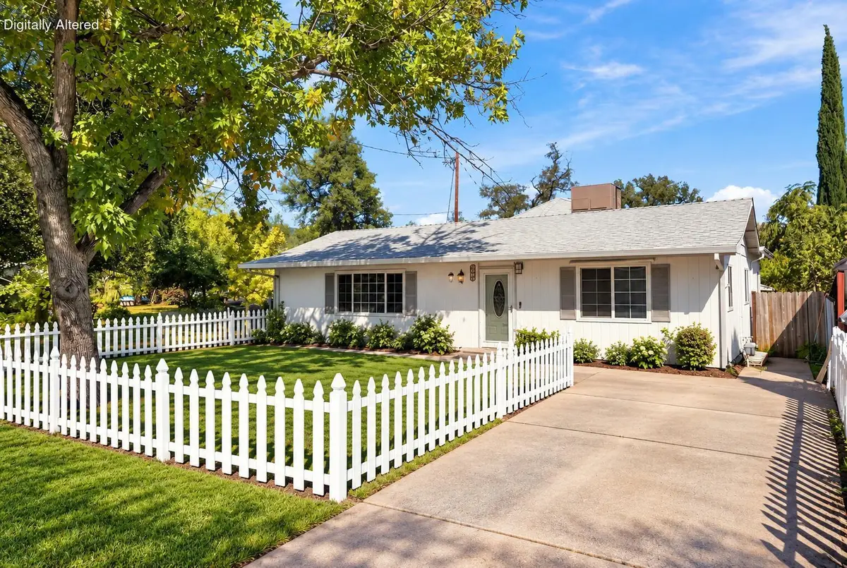 2041 Grand Coulee Boulevard, Shasta Lake, CA 96019 - #1