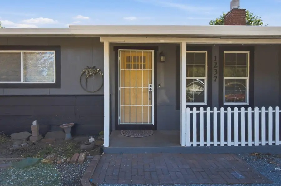 1237 De Moll Drive, Redding, CA 96002 - #2