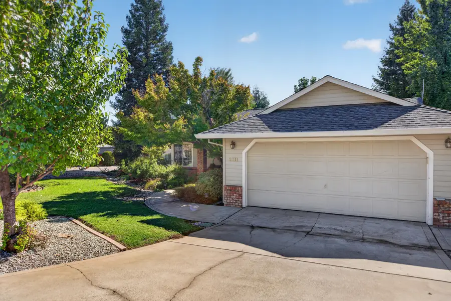 2211 Wicklow Street, Redding, CA 96001 - #2