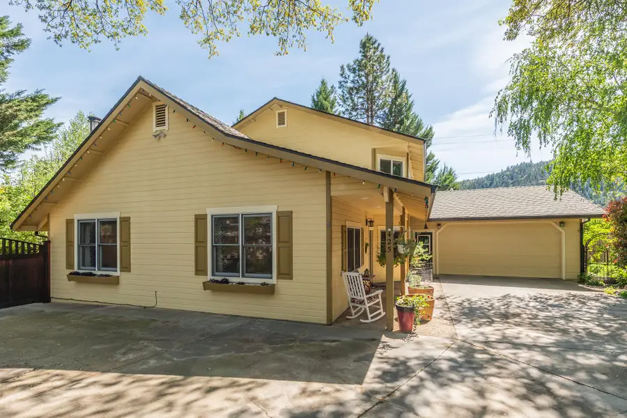 425 Mountain View Street, Weaverville, CA 96093 - #2