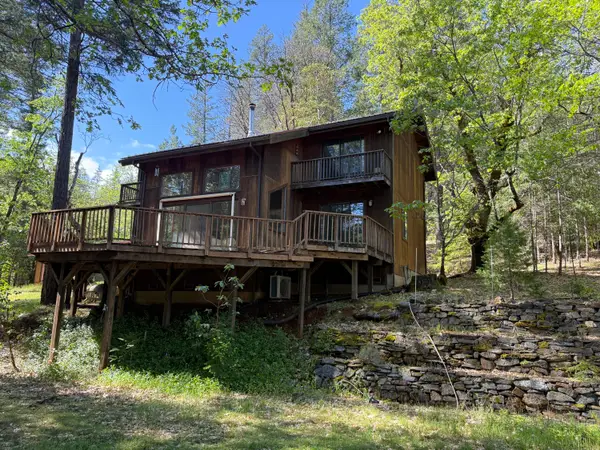 164 Hocker Meadow Road, Junction City, CA 96048