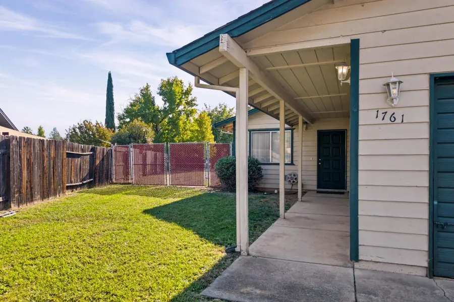 1761 Hawthorne Court, Redding, CA 96002 - #2