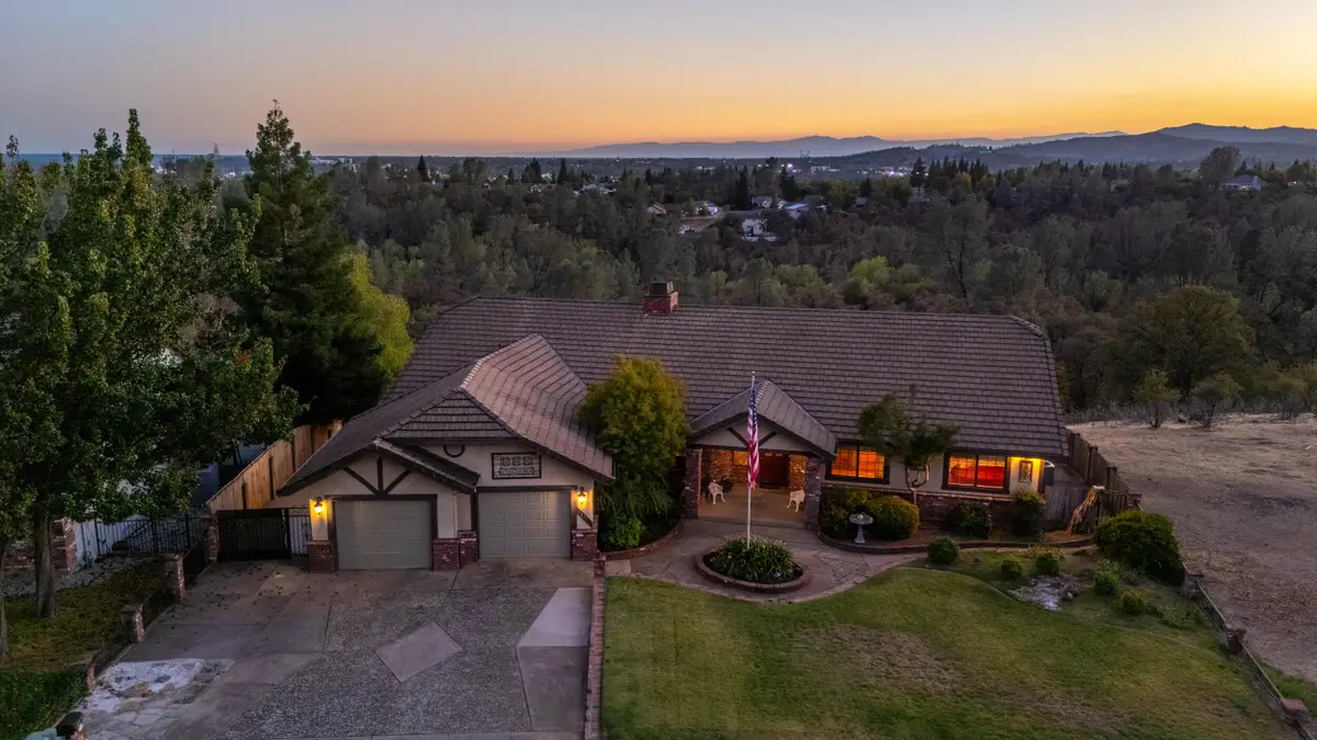 2857 Panorama Drive, Redding, CA 96003 - #1