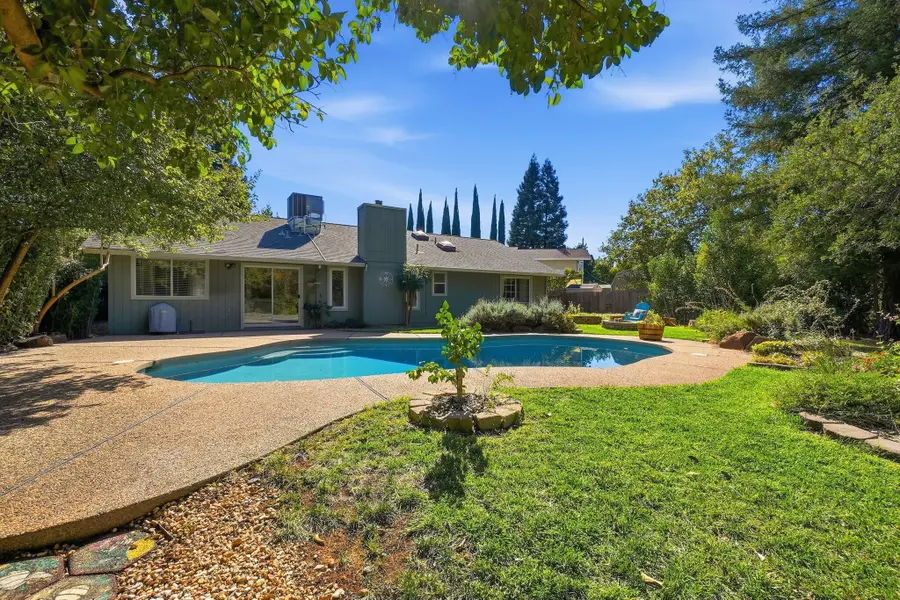 3468 Oak Haven Court, Redding, CA 96002 - #3