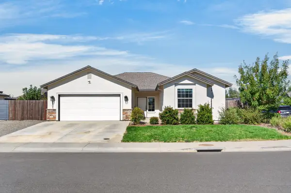 2801 Calaveras Court, Redding, CA 96002