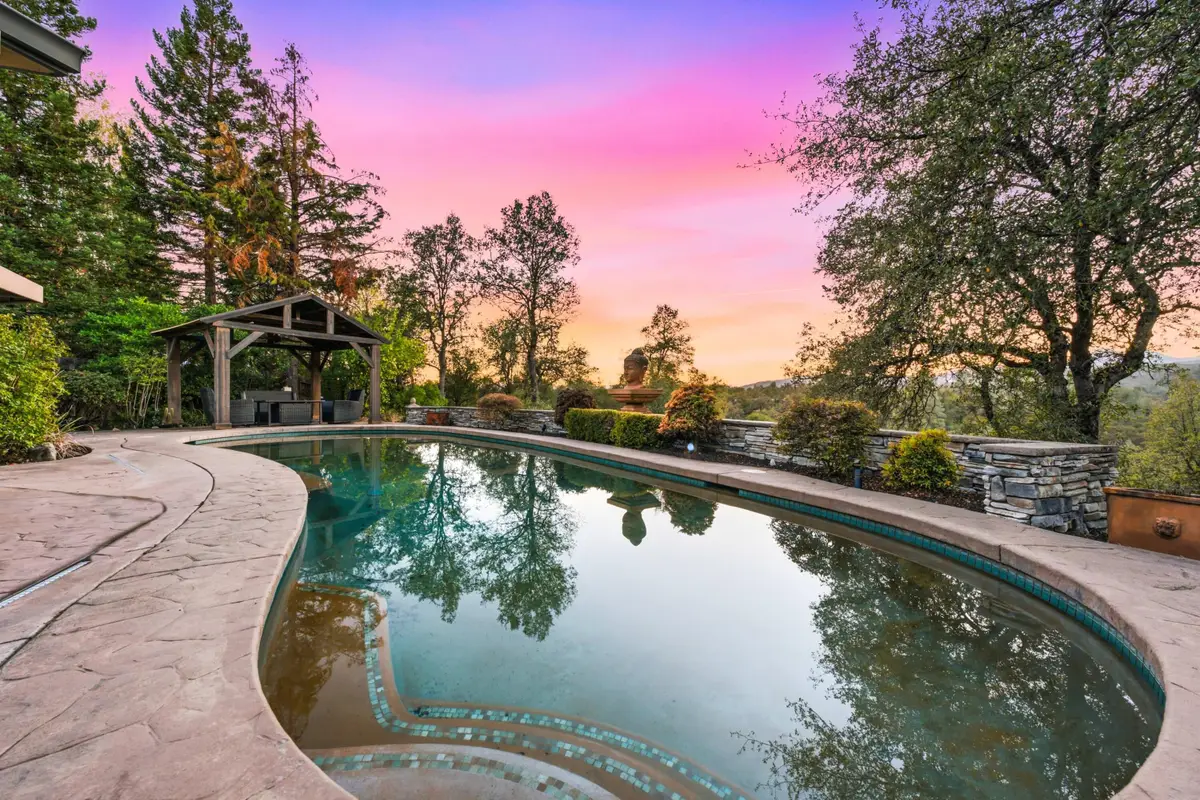 2490 Crescent Moon Court, Redding, CA 96001 - #1