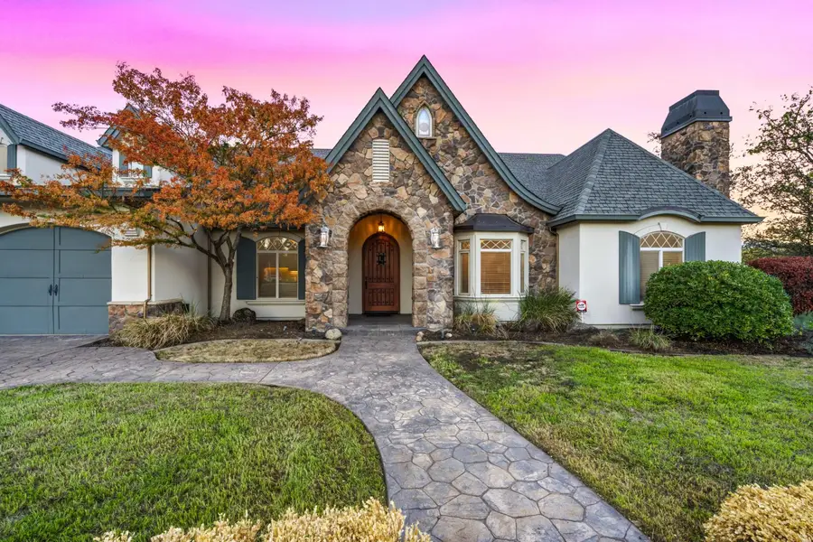 2490 Crescent Moon Court, Redding, CA 96001 - #2