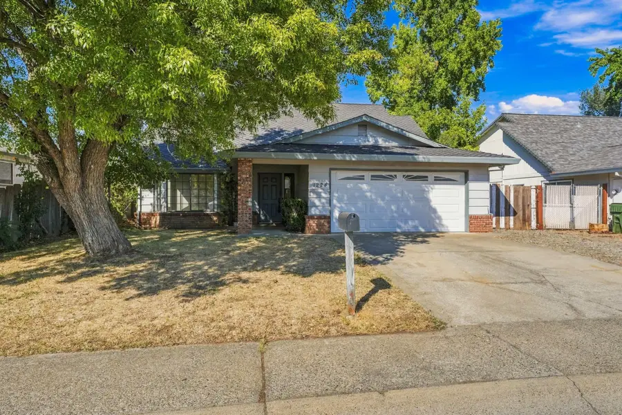 1224 Hawthorne Avenue, Redding, CA 96002 - #2