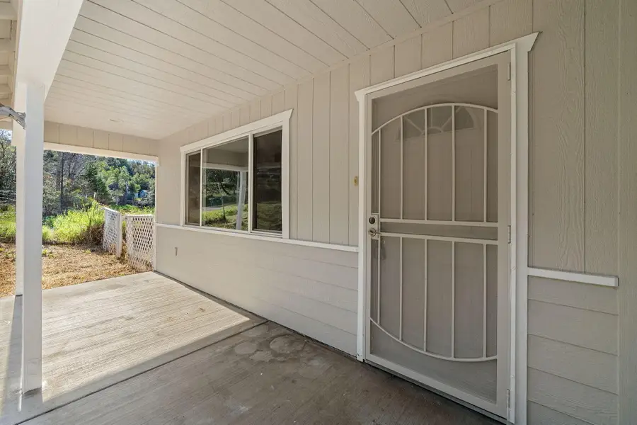 14780 Marin Drive, Redding, CA 96003 - #2