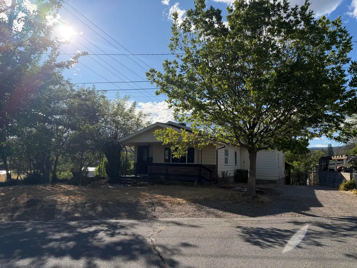 472 Prospect Avenue, Susanville, CA 96130 - #1
