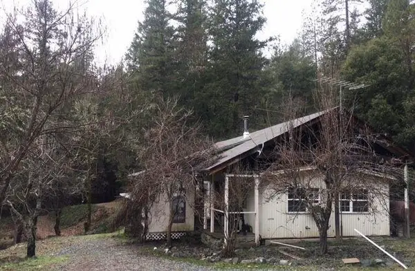 500 Dead Mule Gulch Road, Lewiston, CA 96052