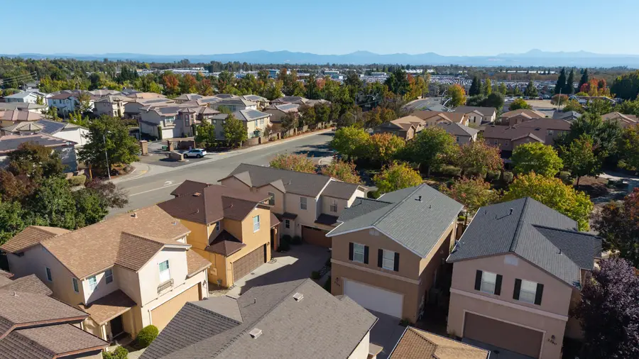 2392 La Villa Way, Redding, CA 96003 - #3