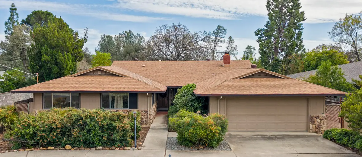 725 Oleta Drive, Redding, CA 96003 - #1