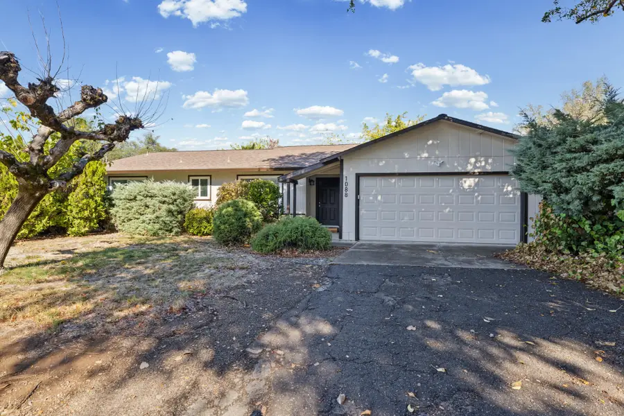 1088 De Moll Drive, Redding, CA 96002 - #2
