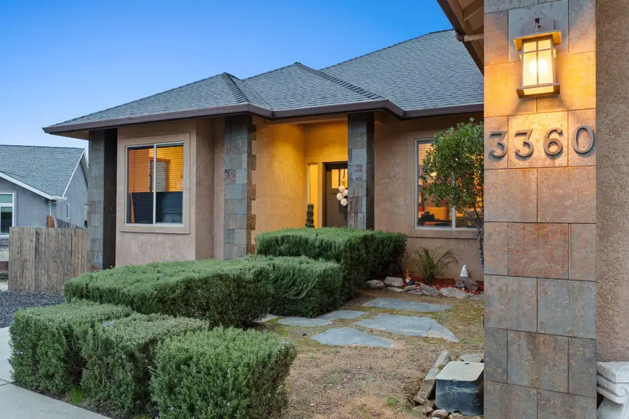 3360 Stanford Drive, Redding, CA 96003 - #3