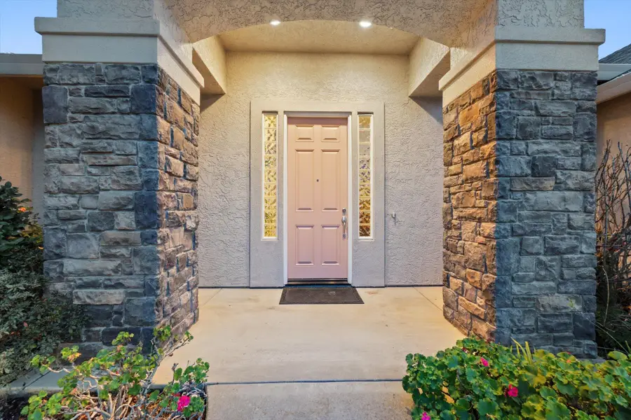 3243 Stanford Drive, Redding, CA 96003 - #3