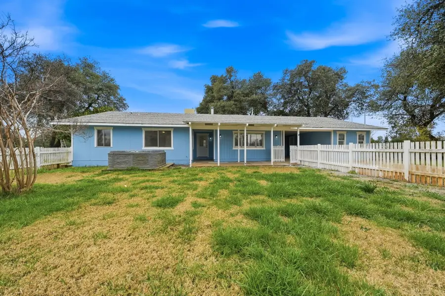 17471 Treat Avenue, Anderson, CA 96007 - #2