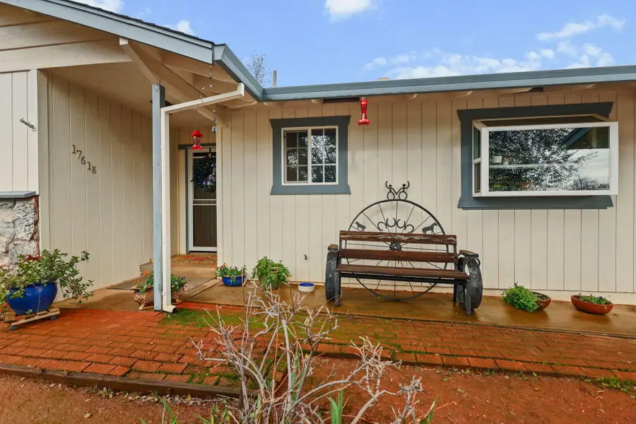 17618 Flowers Lane, Anderson, CA 96007 - Image #2