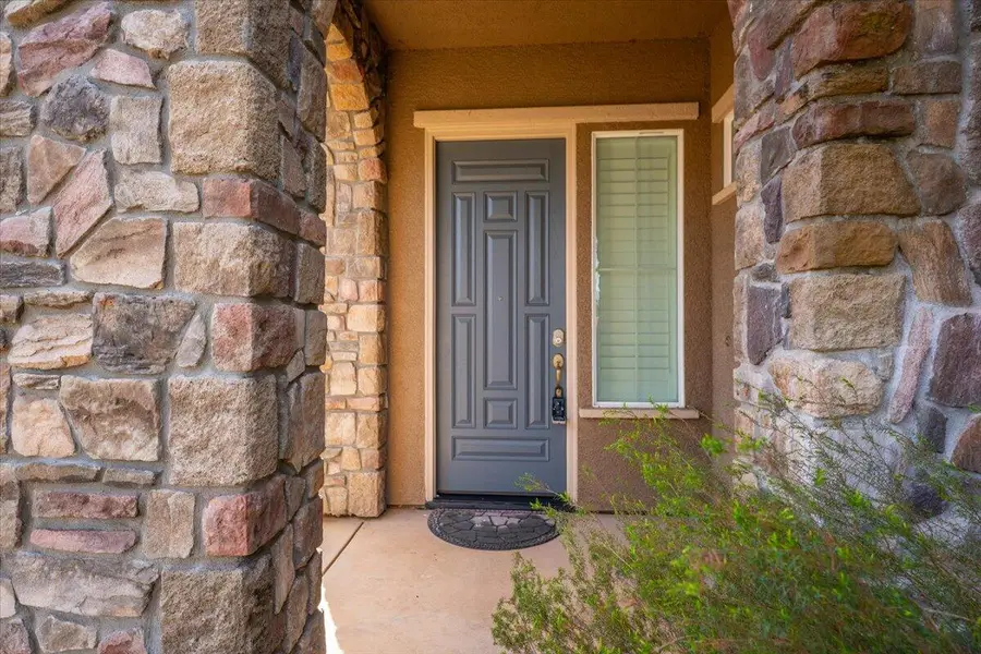 607 Woodacre Drive, Redding, CA 96002 - #3