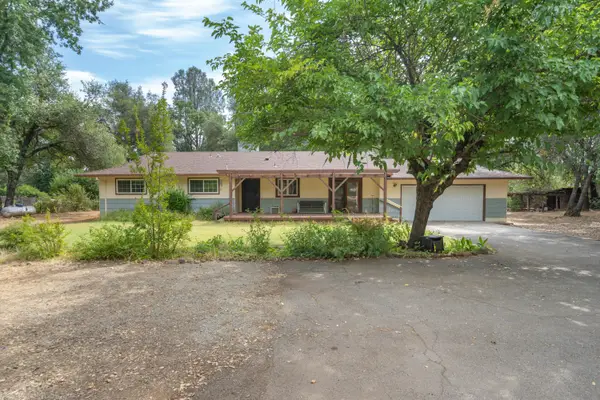 10587 Quail Hollow Drive, Redding, CA 96003