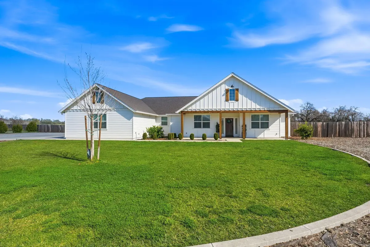 6685 Scenic Oak Court, Anderson, CA 96007 - #1