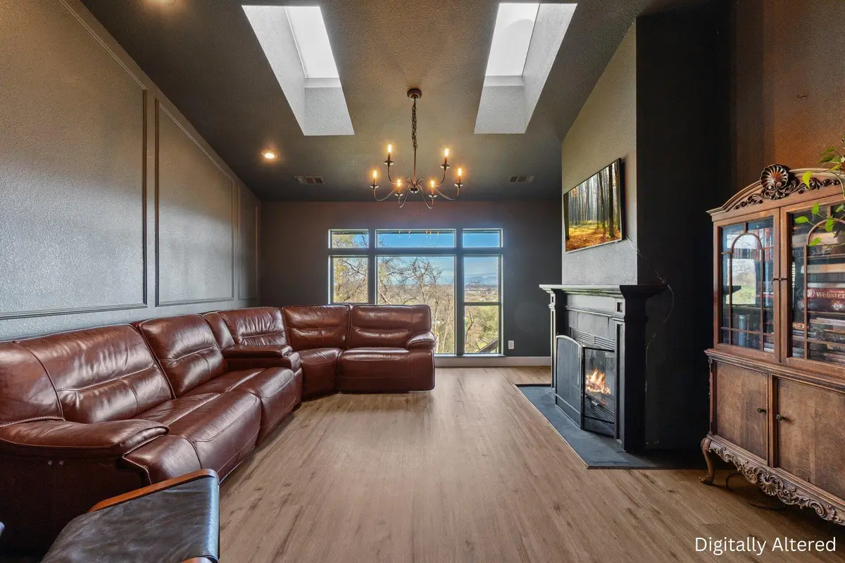 19789 Weide Way, Anderson, CA 96007 - #1