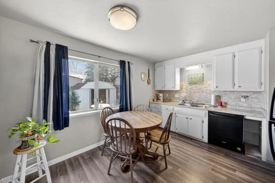 3265 Daisy Street, Anderson, CA 96007 - #2