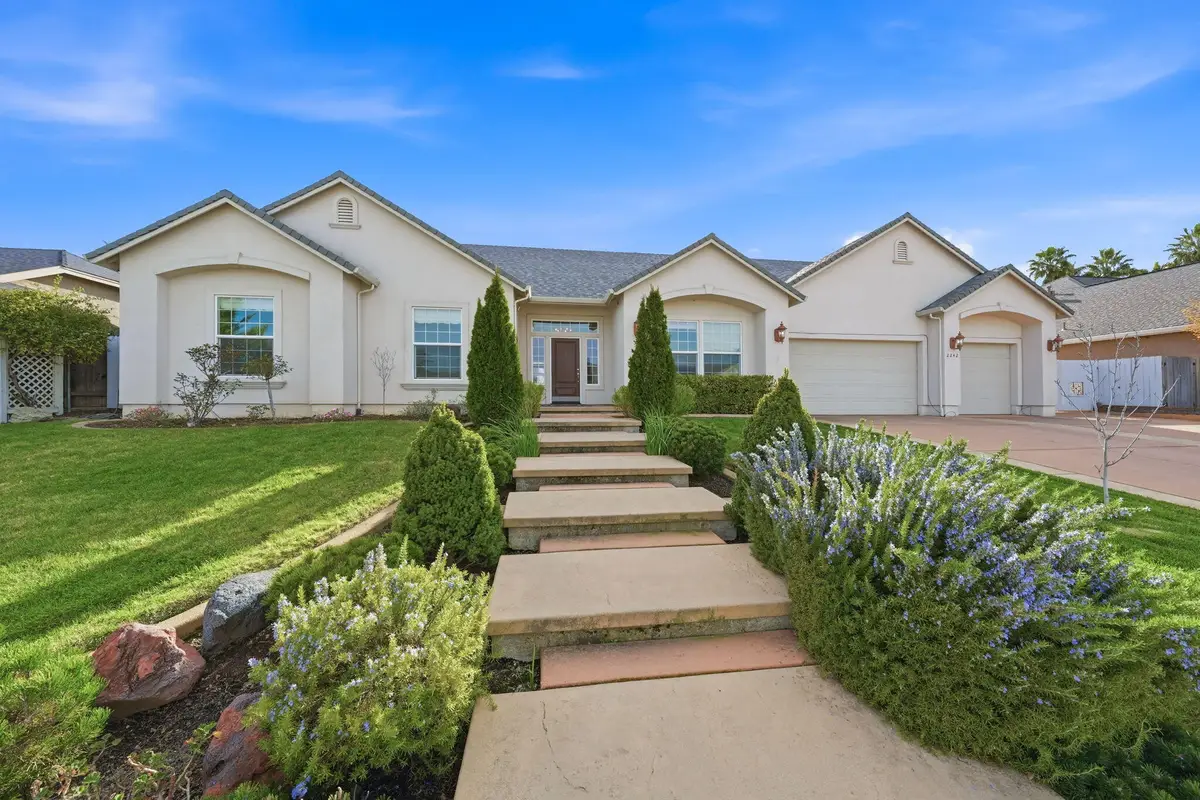 2242 Everest Drive, Redding, CA 96001 - #1