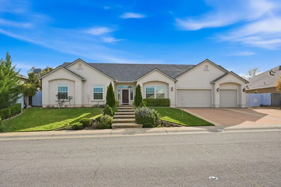 2242 Everest Drive, Redding, CA 96001 - #3