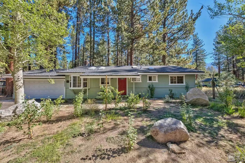 1105 Charles Avenue, South Lake Tahoe, CA 96150 BHGRE