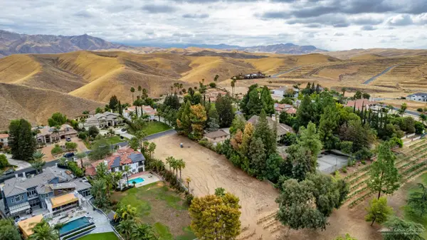 6120 De La Guerra Terrace, Bakersfield, CA 93306