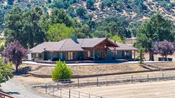 27501 Cumberland Road, Tehachapi, CA 93561