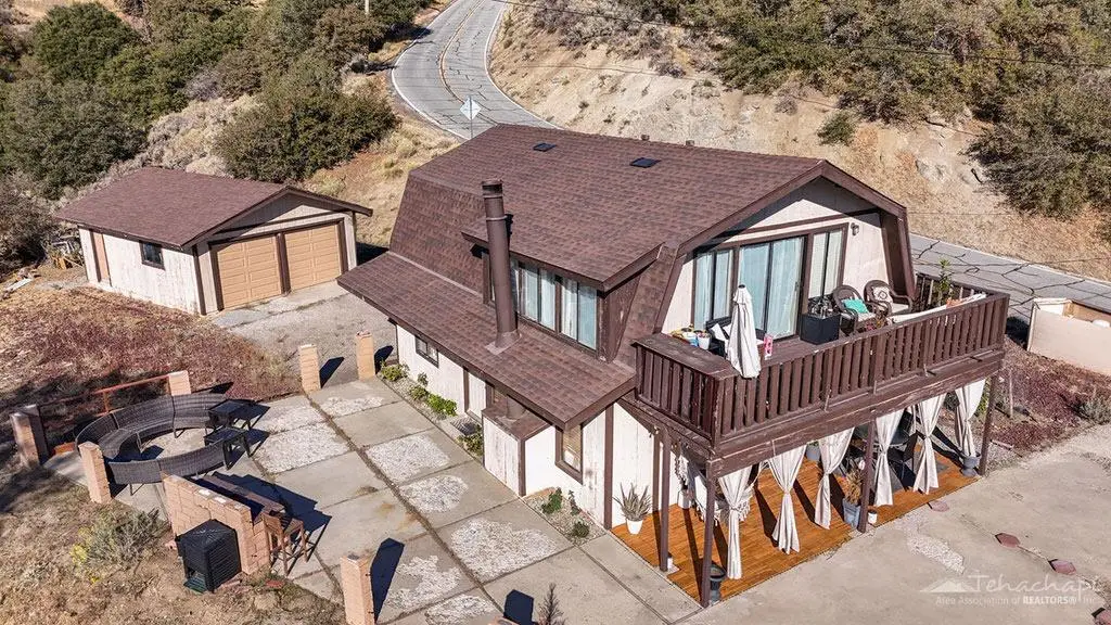 25001 Paramount Drive, Tehachapi, CA 93561 - #1