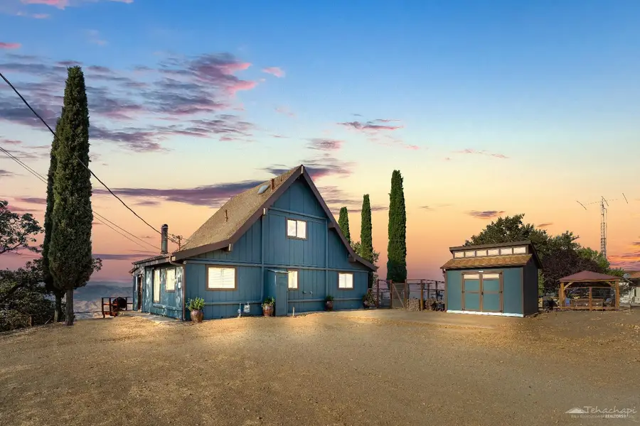 29900 Greenhorn Court, Tehachapi, CA 93561 - Image #2