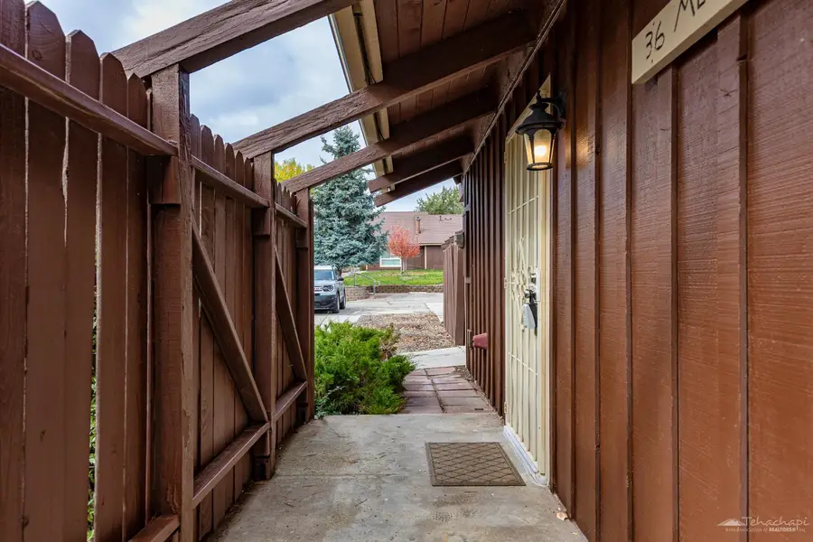 36 Meadow Lakes Drive, Tehachapi, CA 93561 - Image #3