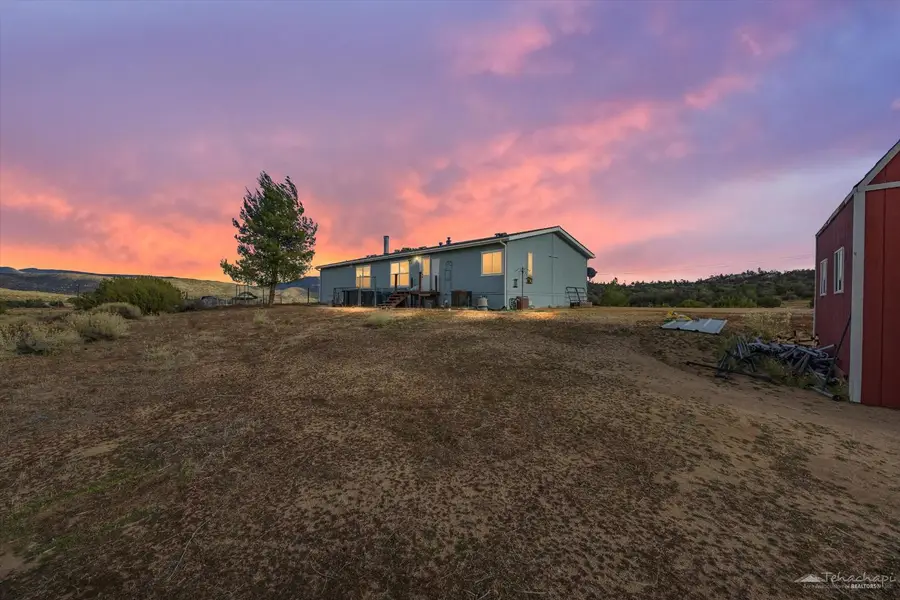 24343 Lalaponzi Court, Tehachapi, CA 93561 - Image #2