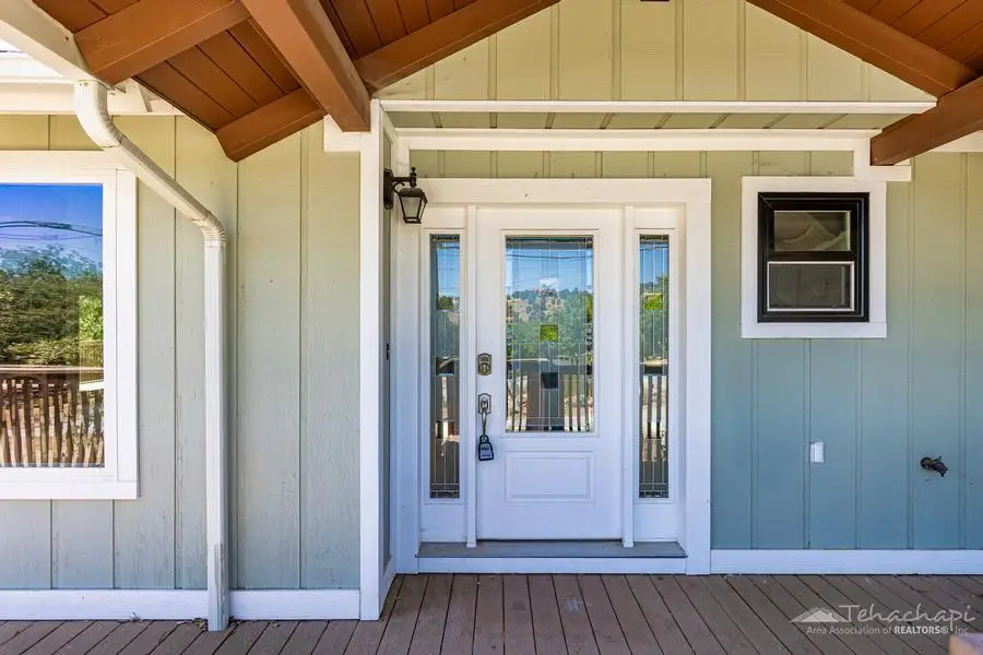 29500 San Joaquin Drive, Tehachapi, CA 93561 - Image #3