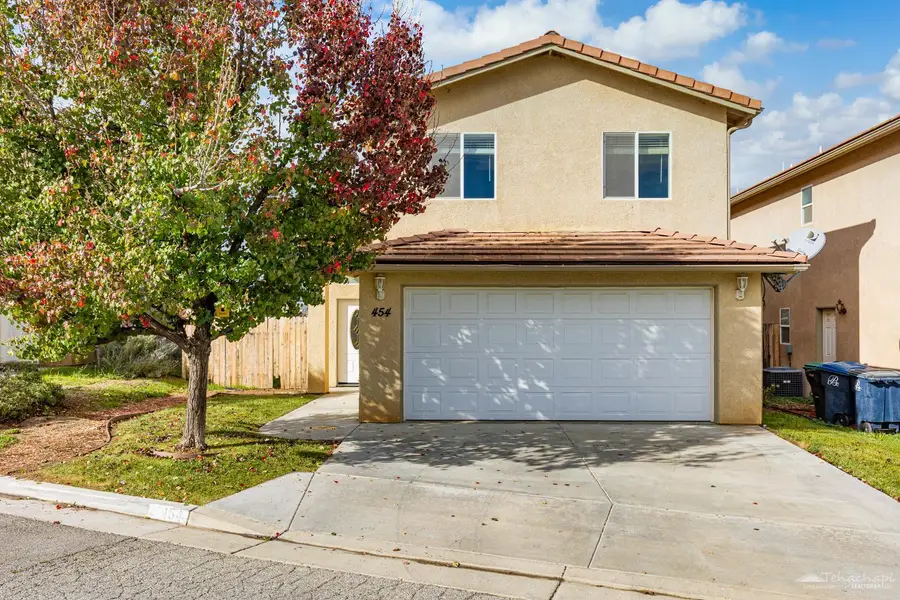 454 Sherwood Place, Tehachapi, CA 93561 - Image #3