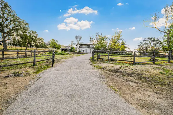 30617 Buckskin Drive, Tehachapi, CA 93561