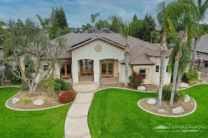 9448 Val Di Chiana Drive, Bakersfield, CA 93314 - Image #1