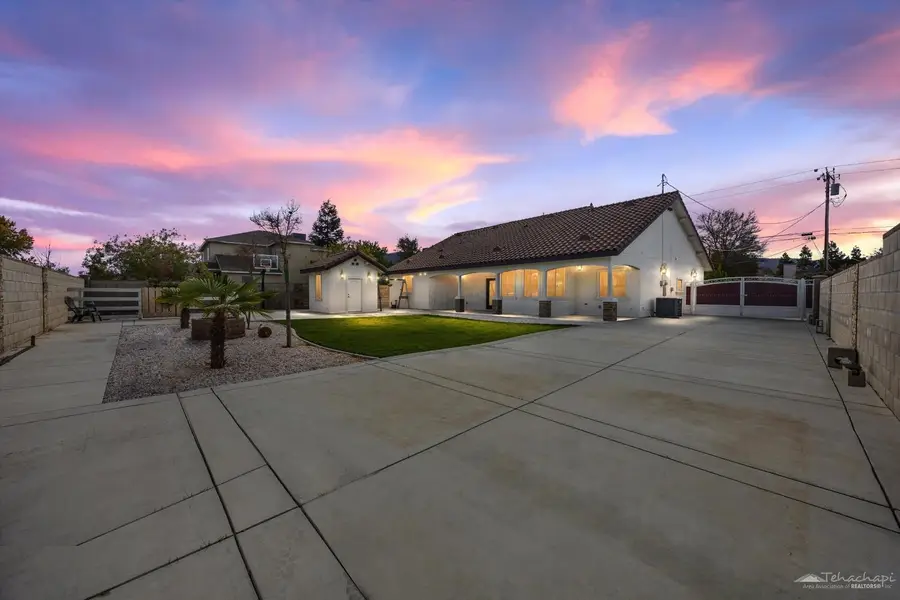21430 Golden Hills Boulevard, Tehachapi, CA 93561 - Image #2