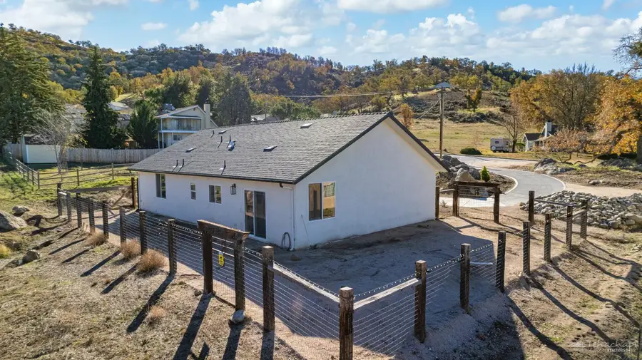 17401 Bold Venture Dr., Tehachapi, CA 93561 - Image #3