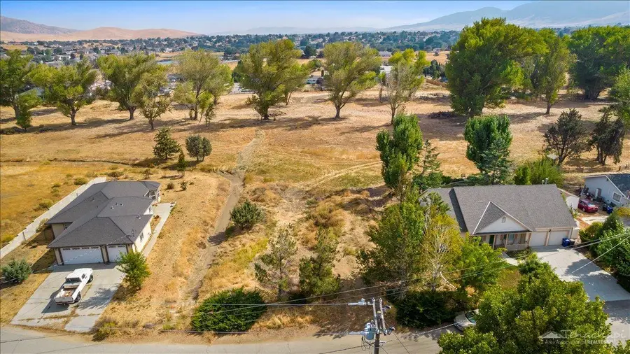 22940 Larkspur Court, Tehachapi, CA 93561 - Image #2
