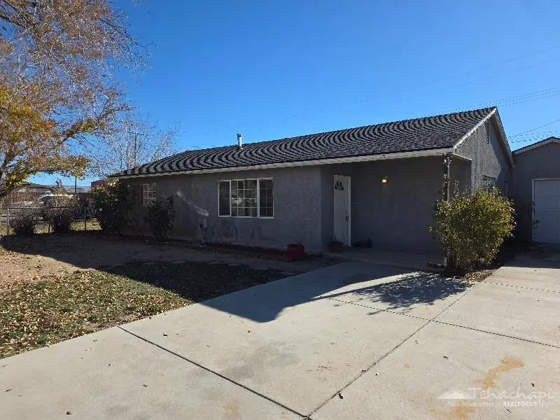 49517 Michael Avenue, Tehachapi, CA 93561 - Image #2