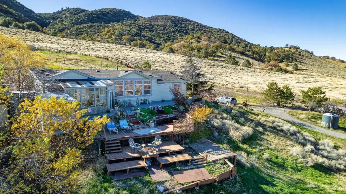 19322 Tucker Road, Tehachapi, CA 93561 - Image #1