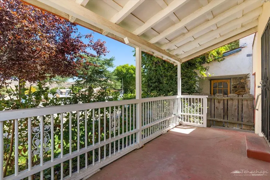 118 West E Street, Tehachapi, CA 93561 - #3