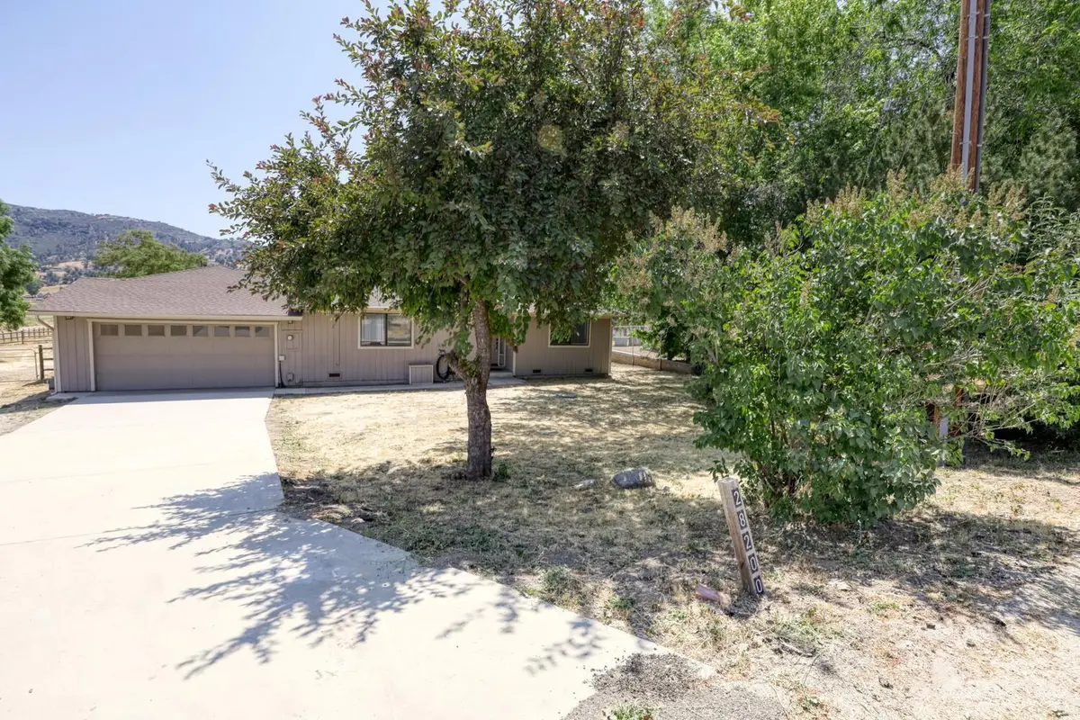 28200 Black Gold, Tehachapi, CA 93561 - Image #1