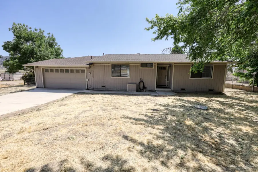 28200 Black Gold, Tehachapi, CA 93561 - Image #2