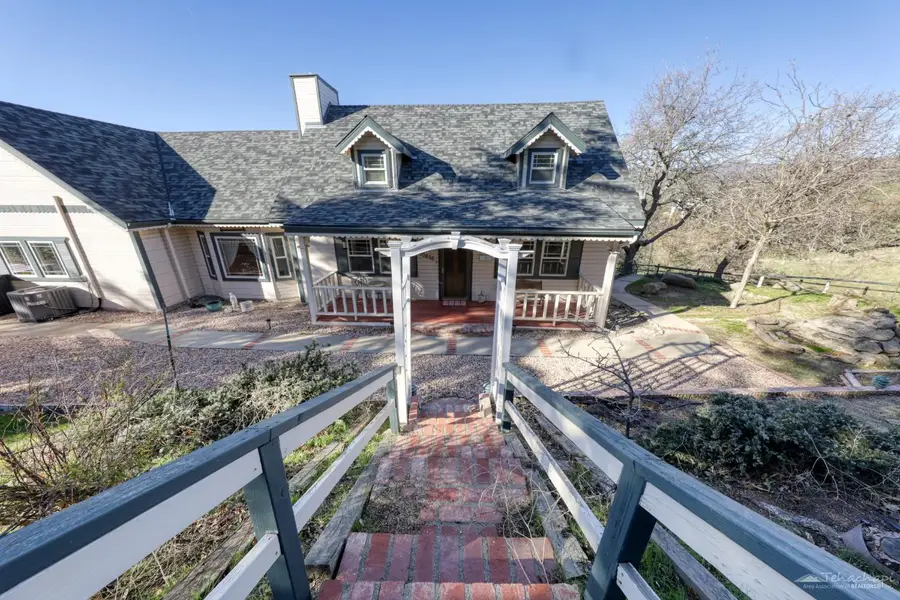 30435 Horsethief Drive, Tehachapi, CA 93561 - Image #2